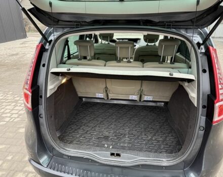 Серый Рено Сценик III, объемом двигателя 1.5 л и пробегом 208 тыс. км за 5700 $, фото 15 на Automoto.ua