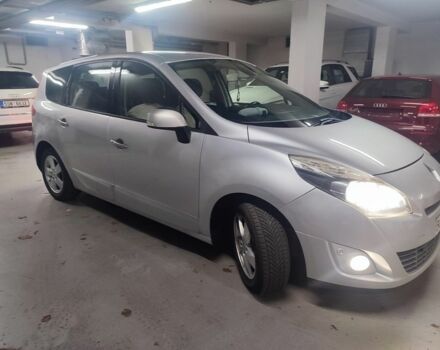 Серый Рено Сценик III, объемом двигателя 1.5 л и пробегом 260 тыс. км за 7000 $, фото 12 на Automoto.ua