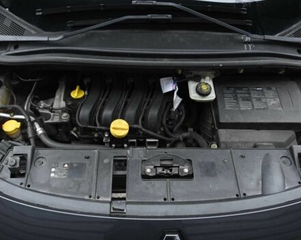 Серый Рено Сценик III, объемом двигателя 1.6 л и пробегом 206 тыс. км за 6999 $, фото 7 на Automoto.ua