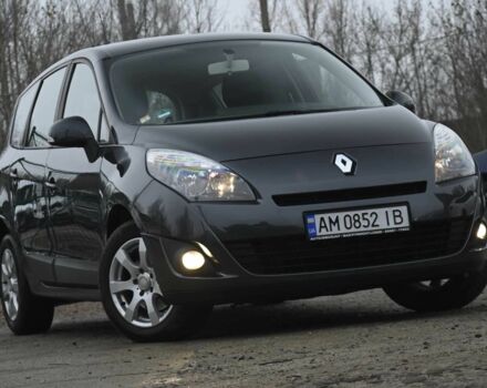 Серый Рено Сценик III, объемом двигателя 1.6 л и пробегом 206 тыс. км за 6999 $, фото 1 на Automoto.ua