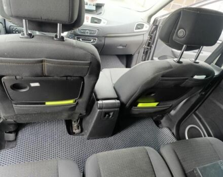 Серый Рено Сценик III, объемом двигателя 1.9 л и пробегом 300 тыс. км за 7000 $, фото 11 на Automoto.ua