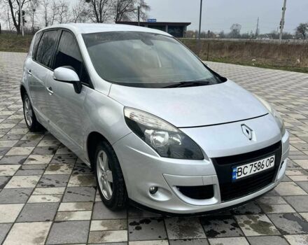 Серый Рено Сценик III, объемом двигателя 1.9 л и пробегом 260 тыс. км за 6550 $, фото 5 на Automoto.ua