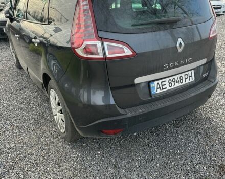 Серый Рено Сценик III, объемом двигателя 1.5 л и пробегом 203 тыс. км за 5700 $, фото 2 на Automoto.ua