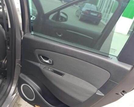 Серый Рено Сценик III, объемом двигателя 1.9 л и пробегом 300 тыс. км за 7000 $, фото 14 на Automoto.ua