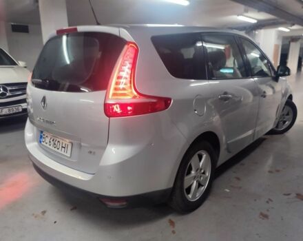 Серый Рено Сценик III, объемом двигателя 1.5 л и пробегом 260 тыс. км за 7000 $, фото 3 на Automoto.ua