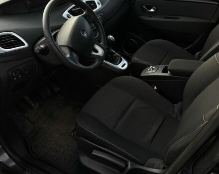 Серый Рено Сценик III, объемом двигателя 1.5 л и пробегом 203 тыс. км за 5700 $, фото 5 на Automoto.ua