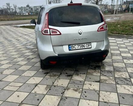 Серый Рено Сценик III, объемом двигателя 1.9 л и пробегом 260 тыс. км за 6550 $, фото 3 на Automoto.ua