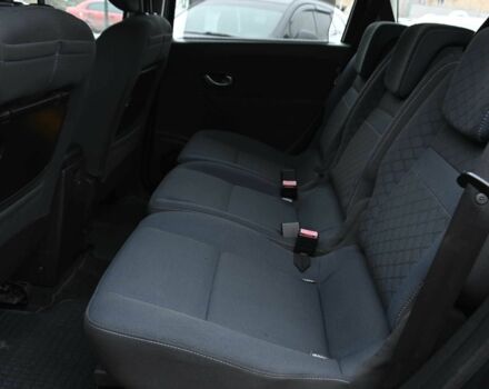 Серый Рено Сценик III, объемом двигателя 1.6 л и пробегом 206 тыс. км за 6999 $, фото 14 на Automoto.ua