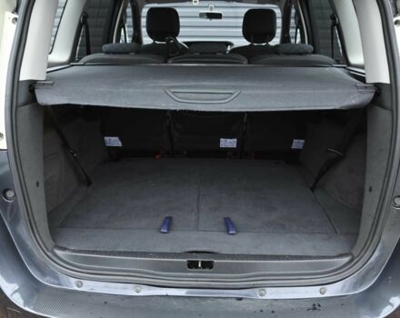 Серый Рено Сценик III, объемом двигателя 1.6 л и пробегом 206 тыс. км за 6999 $, фото 16 на Automoto.ua