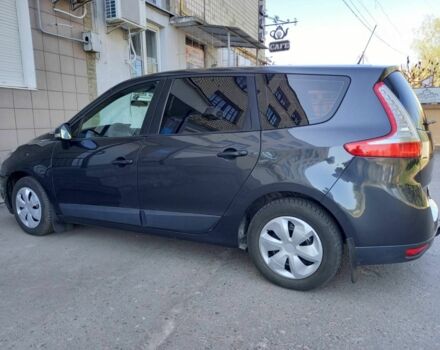 Серый Рено Сценик III, объемом двигателя 1.5 л и пробегом 229 тыс. км за 6700 $, фото 10 на Automoto.ua