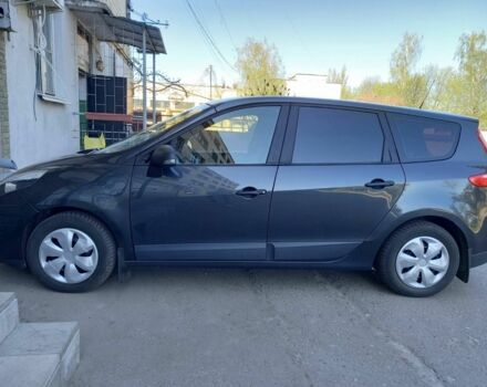 Серый Рено Сценик III, объемом двигателя 1.5 л и пробегом 229 тыс. км за 6700 $, фото 11 на Automoto.ua