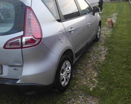 Серый Рено Сценик III, объемом двигателя 1.5 л и пробегом 214 тыс. км за 6500 $, фото 3 на Automoto.ua