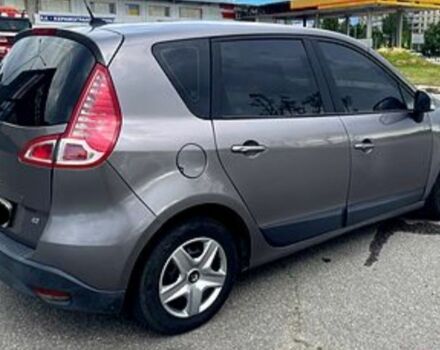 Серый Рено Сценик III, объемом двигателя 1.5 л и пробегом 217 тыс. км за 7000 $, фото 2 на Automoto.ua