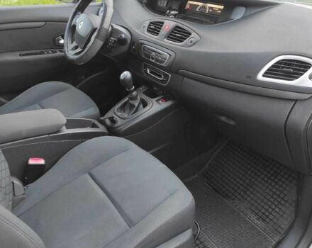 Серый Рено Сценик III, объемом двигателя 1.5 л и пробегом 214 тыс. км за 6500 $, фото 14 на Automoto.ua