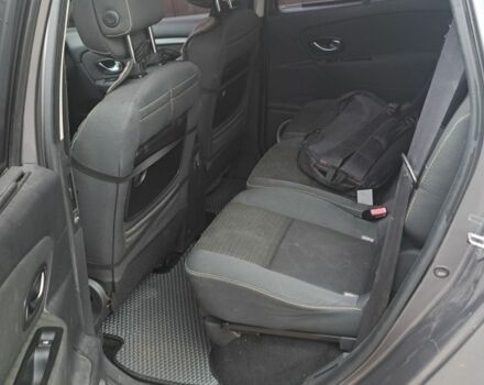 Серый Рено Сценик III, объемом двигателя 1.5 л и пробегом 203 тыс. км за 7500 $, фото 2 на Automoto.ua