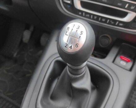 Серый Рено Сценик III, объемом двигателя 1.5 л и пробегом 214 тыс. км за 6500 $, фото 11 на Automoto.ua