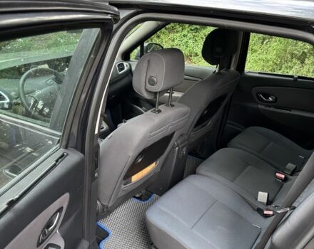 Серый Рено Сценик III, объемом двигателя 1.5 л и пробегом 270 тыс. км за 5500 $, фото 9 на Automoto.ua