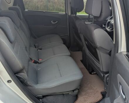 Серый Рено Сценик III, объемом двигателя 0 л и пробегом 264 тыс. км за 7000 $, фото 6 на Automoto.ua