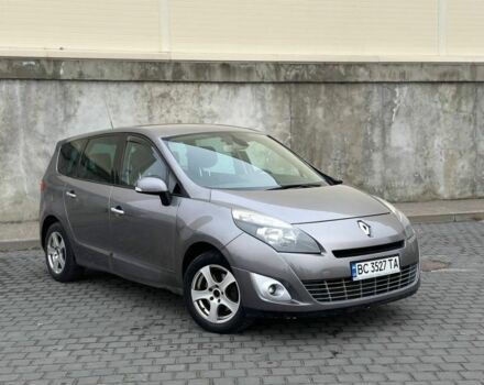 Серый Рено Сценик III, объемом двигателя 1.9 л и пробегом 230 тыс. км за 7100 $, фото 1 на Automoto.ua