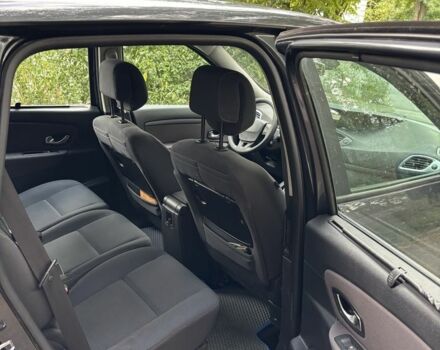 Серый Рено Сценик III, объемом двигателя 1.5 л и пробегом 270 тыс. км за 5500 $, фото 8 на Automoto.ua