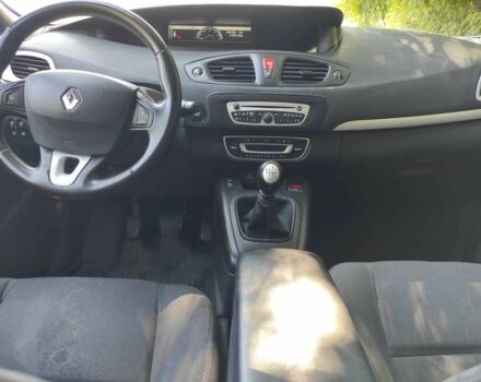 Серый Рено Сценик III, объемом двигателя 1.5 л и пробегом 336 тыс. км за 6000 $, фото 5 на Automoto.ua