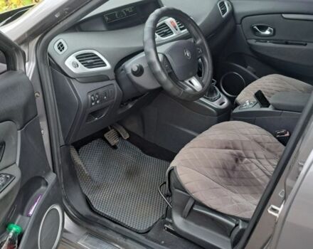 Серый Рено Сценик III, объемом двигателя 1.5 л и пробегом 203 тыс. км за 7500 $, фото 1 на Automoto.ua