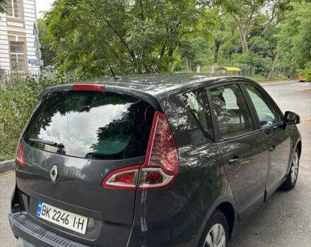 Серый Рено Сценик III, объемом двигателя 1.5 л и пробегом 270 тыс. км за 5500 $, фото 6 на Automoto.ua