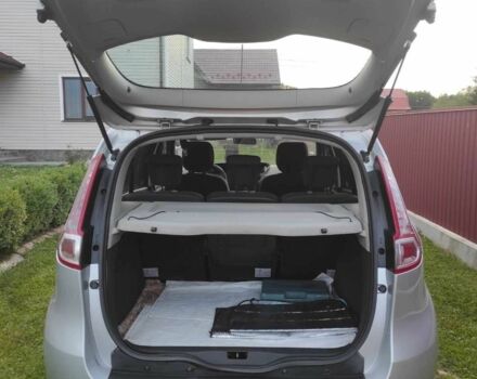 Серый Рено Сценик III, объемом двигателя 1.5 л и пробегом 214 тыс. км за 6500 $, фото 4 на Automoto.ua