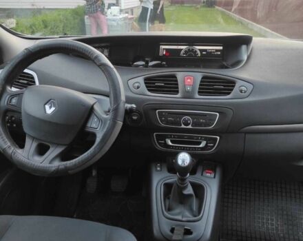 Серый Рено Сценик III, объемом двигателя 1.5 л и пробегом 214 тыс. км за 6500 $, фото 15 на Automoto.ua