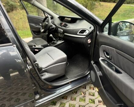 Серый Рено Сценик III, объемом двигателя 1.6 л и пробегом 269 тыс. км за 6900 $, фото 14 на Automoto.ua