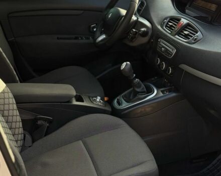 Серый Рено Сценик III, объемом двигателя 1.5 л и пробегом 278 тыс. км за 7900 $, фото 13 на Automoto.ua