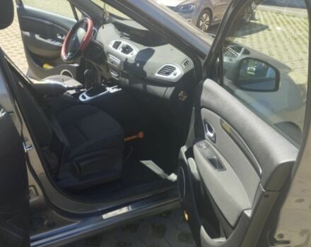 Серый Рено Сценик III, объемом двигателя 1.4 л и пробегом 172 тыс. км за 5300 $, фото 4 на Automoto.ua