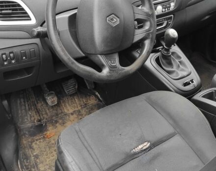 Серый Рено Сценик III, объемом двигателя 1 л и пробегом 720 тыс. км за 2500 $, фото 7 на Automoto.ua