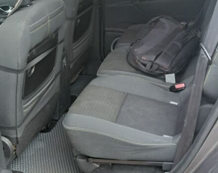 Серый Рено Сценик III, объемом двигателя 1.5 л и пробегом 203 тыс. км за 7500 $, фото 4 на Automoto.ua