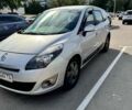 Сірий Рено Сценік III, об'ємом двигуна 1.5 л та пробігом 330 тис. км за 6000 $, фото 1 на Automoto.ua