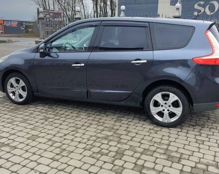 Серый Рено Сценик III, объемом двигателя 1.9 л и пробегом 238 тыс. км за 7300 $, фото 3 на Automoto.ua