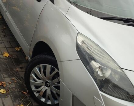 Сірий Рено Сценік III, об'ємом двигуна 1.5 л та пробігом 3 тис. км за 8500 $, фото 11 на Automoto.ua