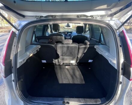 Сірий Рено Сценік III, об'ємом двигуна 1.9 л та пробігом 262 тис. км за 3999 $, фото 8 на Automoto.ua