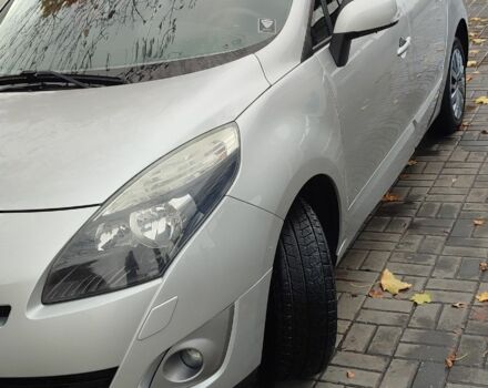 Сірий Рено Сценік III, об'ємом двигуна 1.5 л та пробігом 3 тис. км за 8500 $, фото 5 на Automoto.ua