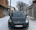 Серый Рено Сценик III, объемом двигателя 1.6 л и пробегом 220 тыс. км за 5600 $, фото 1 на Automoto.ua