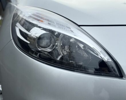 Сірий Рено Сценік III, об'ємом двигуна 1.5 л та пробігом 257 тис. км за 7400 $, фото 10 на Automoto.ua