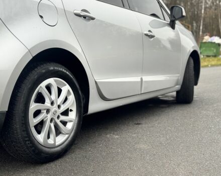 Сірий Рено Сценік III, об'ємом двигуна 1.5 л та пробігом 257 тис. км за 7400 $, фото 7 на Automoto.ua