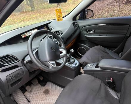 Серый Рено Сценик III, объемом двигателя 1.4 л и пробегом 196 тыс. км за 8000 $, фото 17 на Automoto.ua