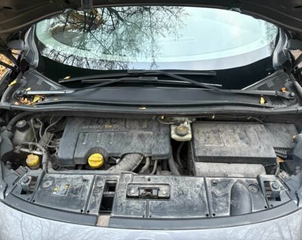 Серый Рено Сценик III, объемом двигателя 1.4 л и пробегом 196 тыс. км за 8000 $, фото 19 на Automoto.ua