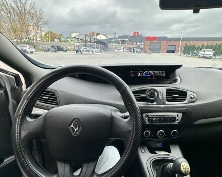 Рено Сценик III 2012 в Хмельницком на Automoto.ua Серый Рено Сценик III, объемом двигателя 1.5 л и пробегом 237 тыс. км за 7000 $, фото 5 на Automoto.ua