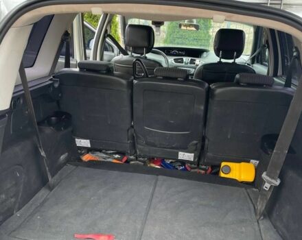 Сірий Рено Сценік III, об'ємом двигуна 1.6 л та пробігом 322 тис. км за 7900 $, фото 11 на Automoto.ua