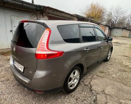 Серый Рено Сценик III, объемом двигателя 1.5 л и пробегом 250 тыс. км за 7700 $, фото 5 на Automoto.ua