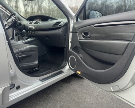 Сірий Рено Сценік III, об'ємом двигуна 1.5 л та пробігом 257 тис. км за 7400 $, фото 17 на Automoto.ua