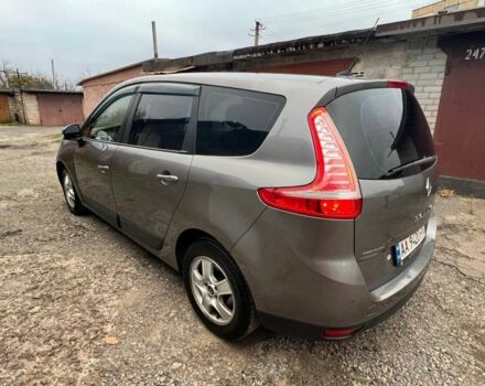 Серый Рено Сценик III, объемом двигателя 1.5 л и пробегом 250 тыс. км за 7700 $, фото 6 на Automoto.ua