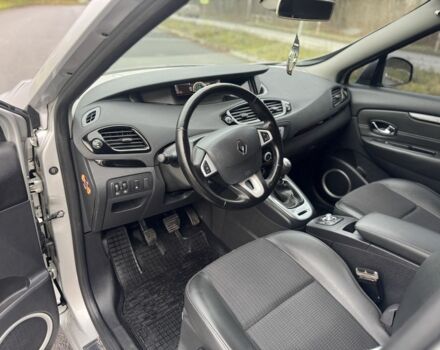 Сірий Рено Сценік III, об'ємом двигуна 1.5 л та пробігом 257 тис. км за 7400 $, фото 11 на Automoto.ua